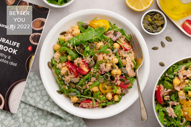 Salată de Quinoa, Naut si Somon