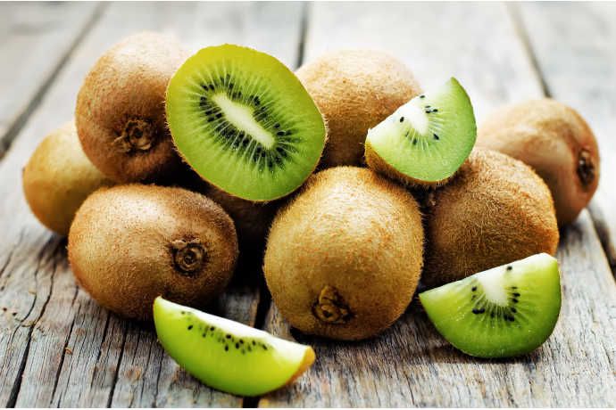 10 beneficii ale fructului KIWI